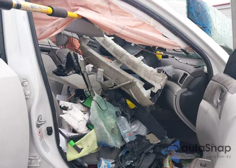 2010 Subaru Forester 2.5X Premium z USA, uszkodzony, nr VIN JF2SH6CC3AH734517